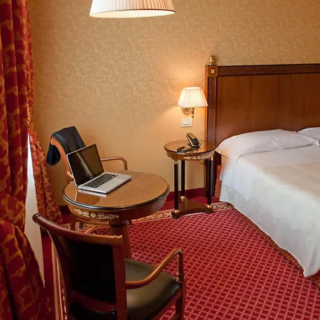 Hotel Maxim 4*