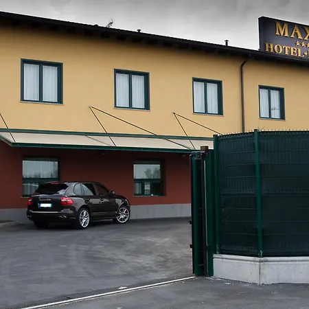 Hotel Maxim 4*