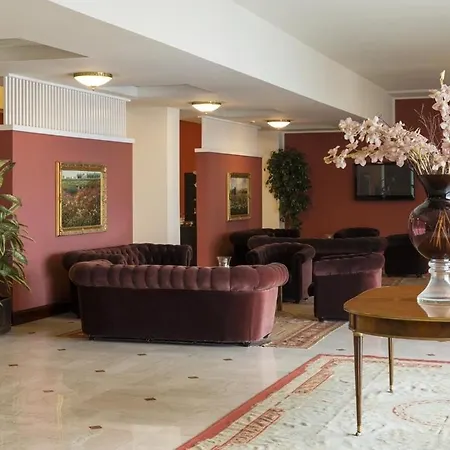 Hotell Maxim 4*