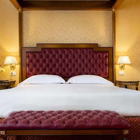 Hotell Maxim 4*