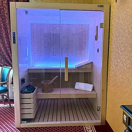 Hotel Maxim 4*