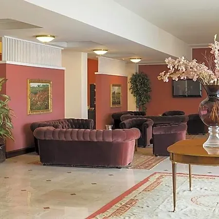 Hotel Maxim 4*