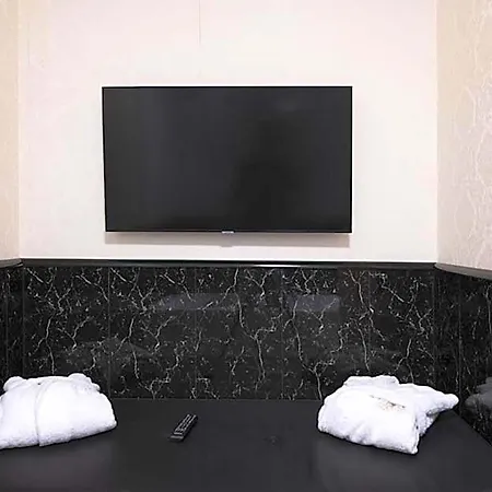 Maxim Hotel 4*